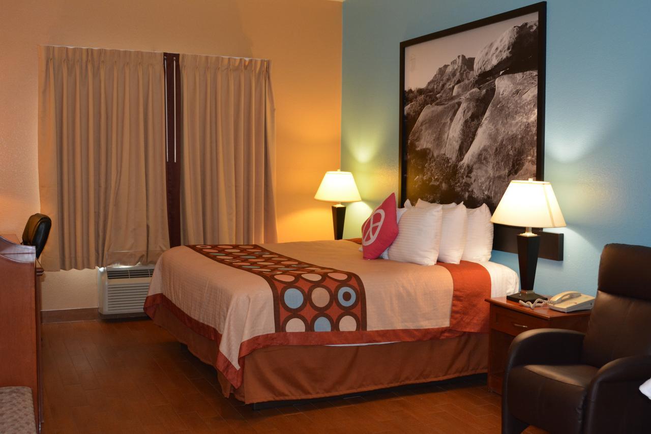 Hotel Super 8 By Wyndham Austin/Airport South Extérieur photo