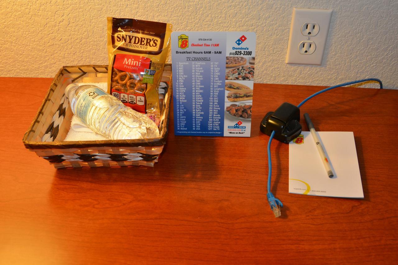 Hotel Super 8 By Wyndham Austin/Airport South Extérieur photo