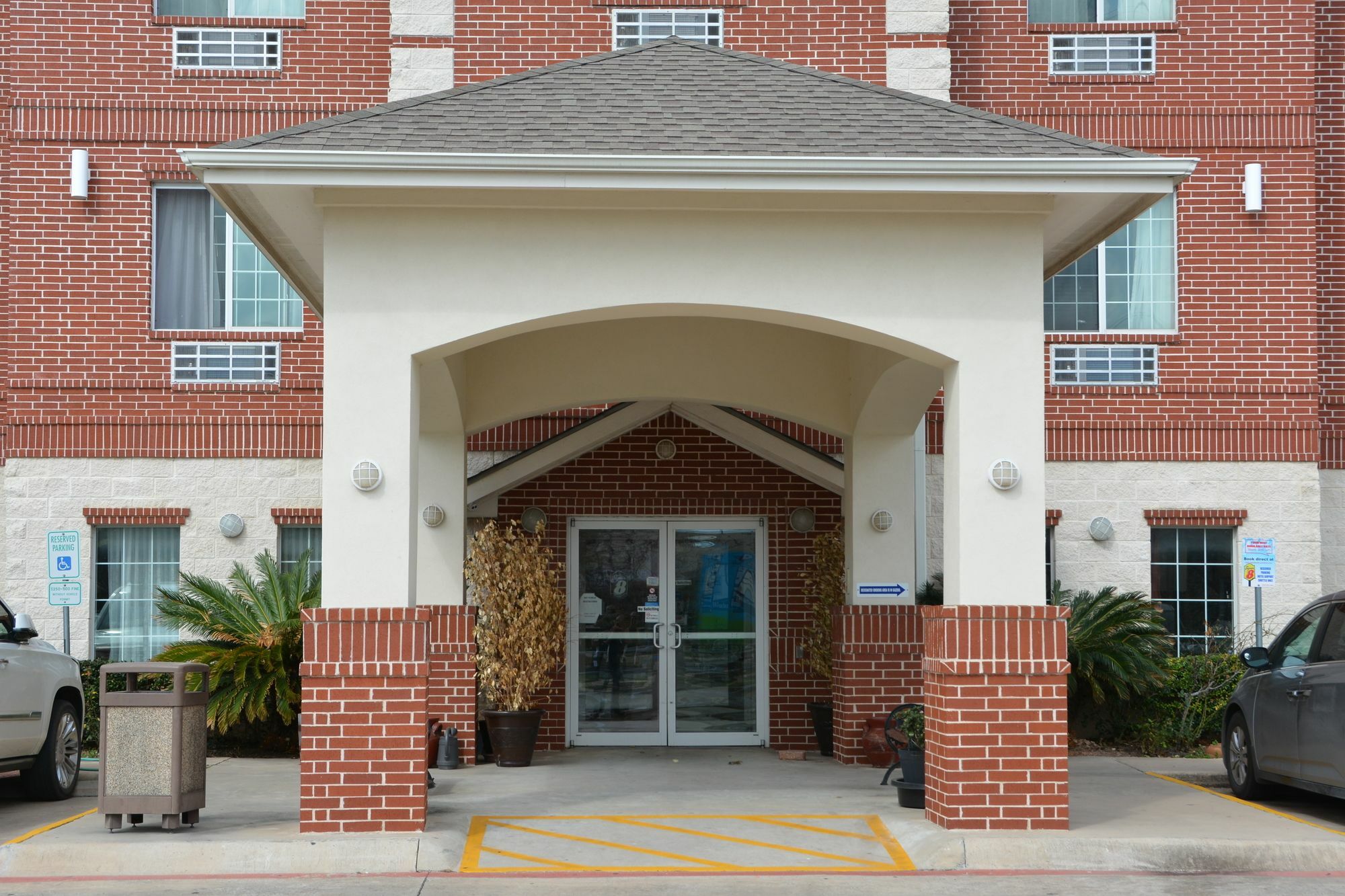 Hotel Super 8 By Wyndham Austin/Airport South Extérieur photo